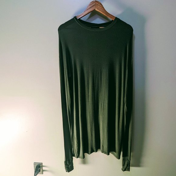 Represent Olive Green Mens Extra Long Shirt with Thumbhole in Size Medium - Picture 4 of 6